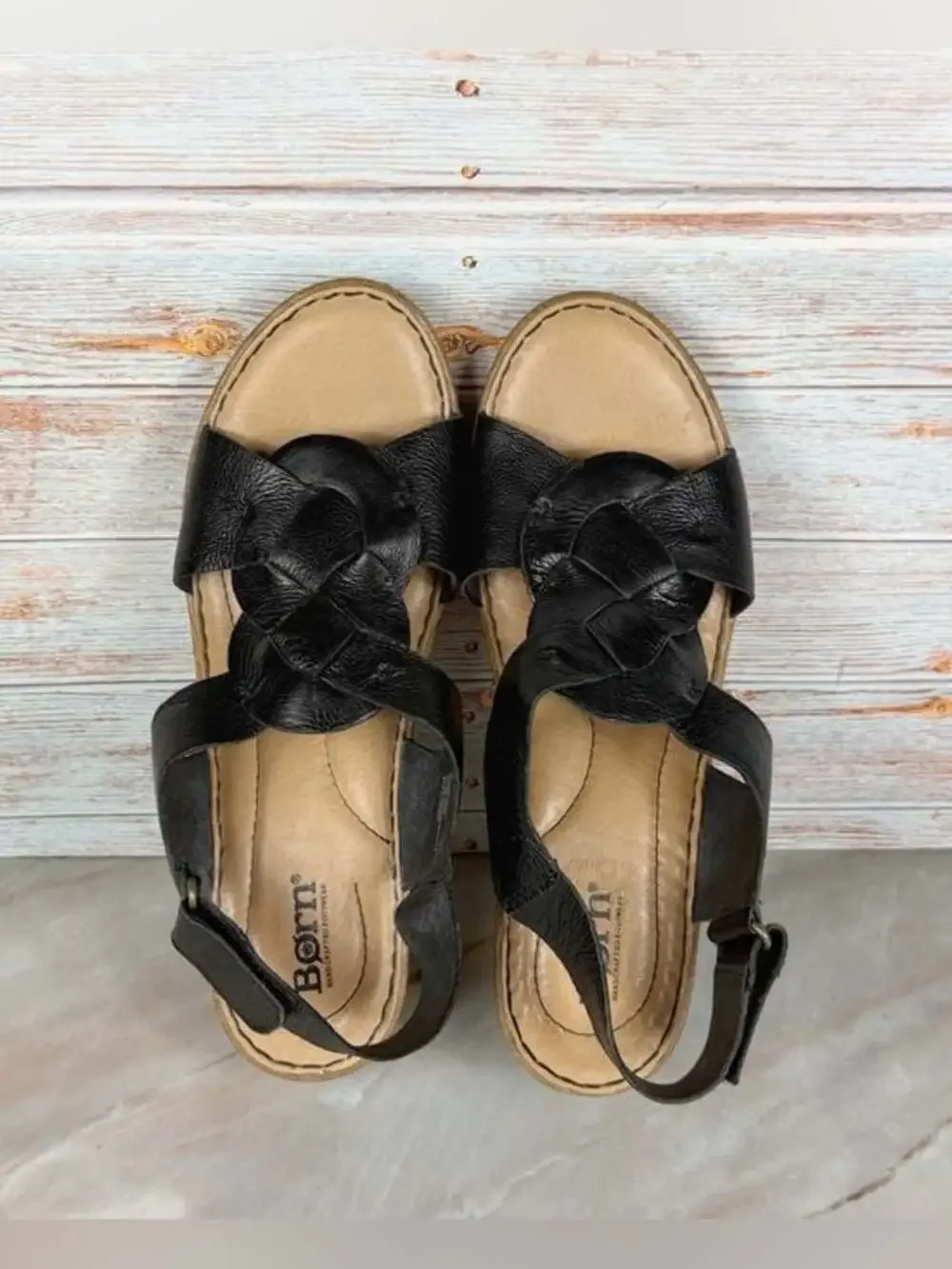 Born comfortable black